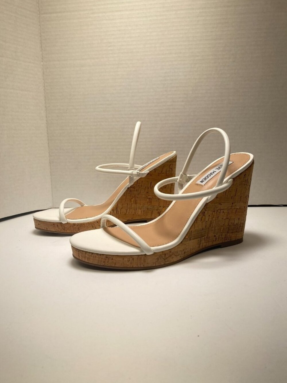STEVE MADDEN Women's Udell Strappy White Platform Wedge Sandals sz 9